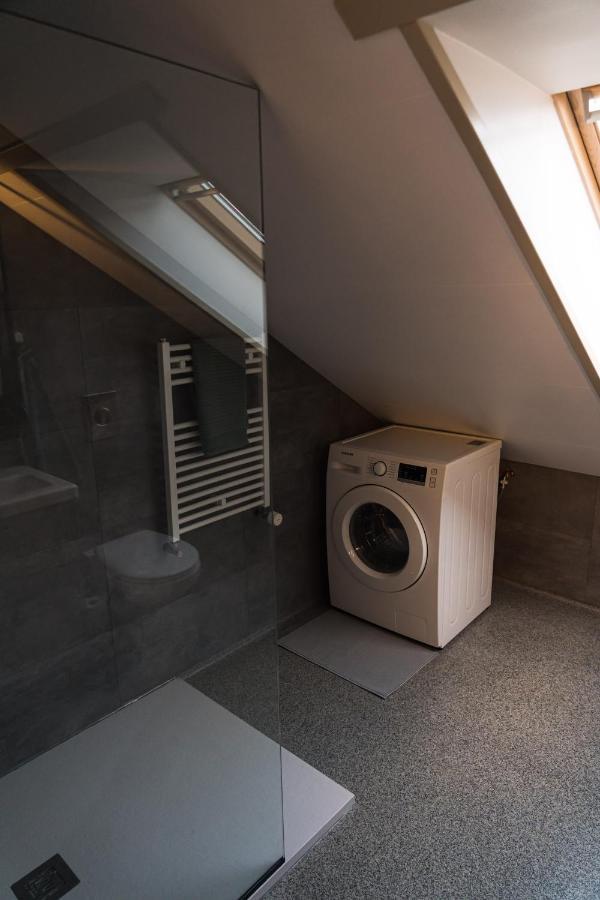 Appartamento Scenic Penthouse - Ocean View & Skylight Windows Siglufjordur Esterno foto